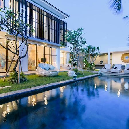 Villa Como Close To Finns Beach Club Kuta Lombok Zewnętrze zdjęcie
