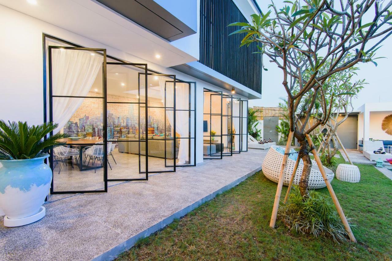 Villa Como Close To Finns Beach Club Kuta Lombok Zewnętrze zdjęcie